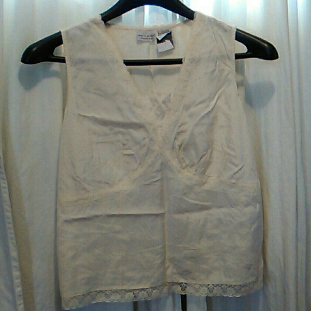 Nwts silky soft lace trimmed blouse